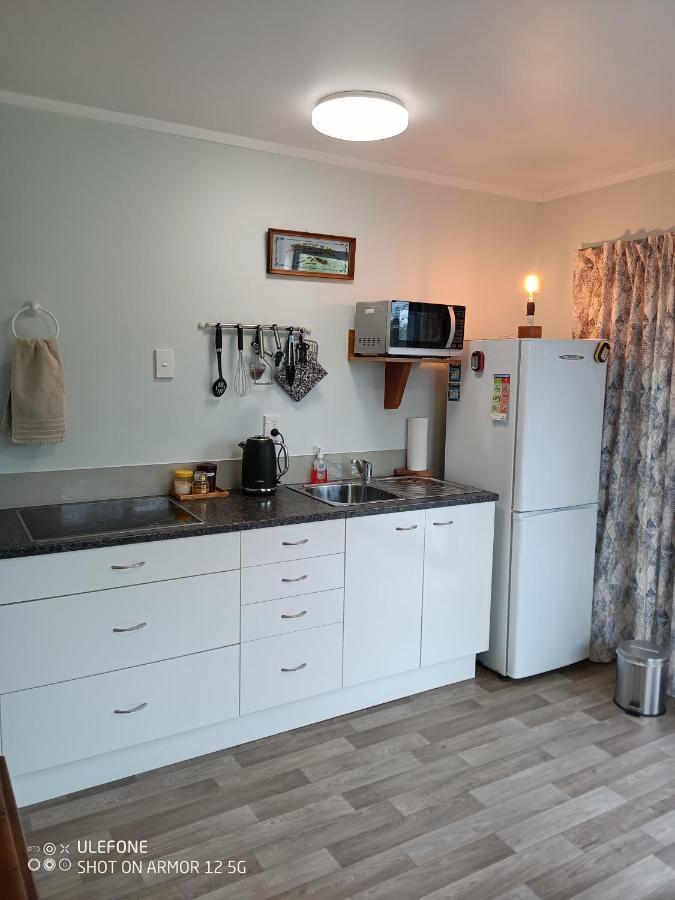 Appartement Flying Plate Saloon à Waimate Extérieur photo